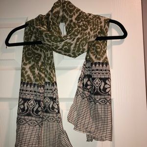 Decorative Patterned Scarf in green, black, white